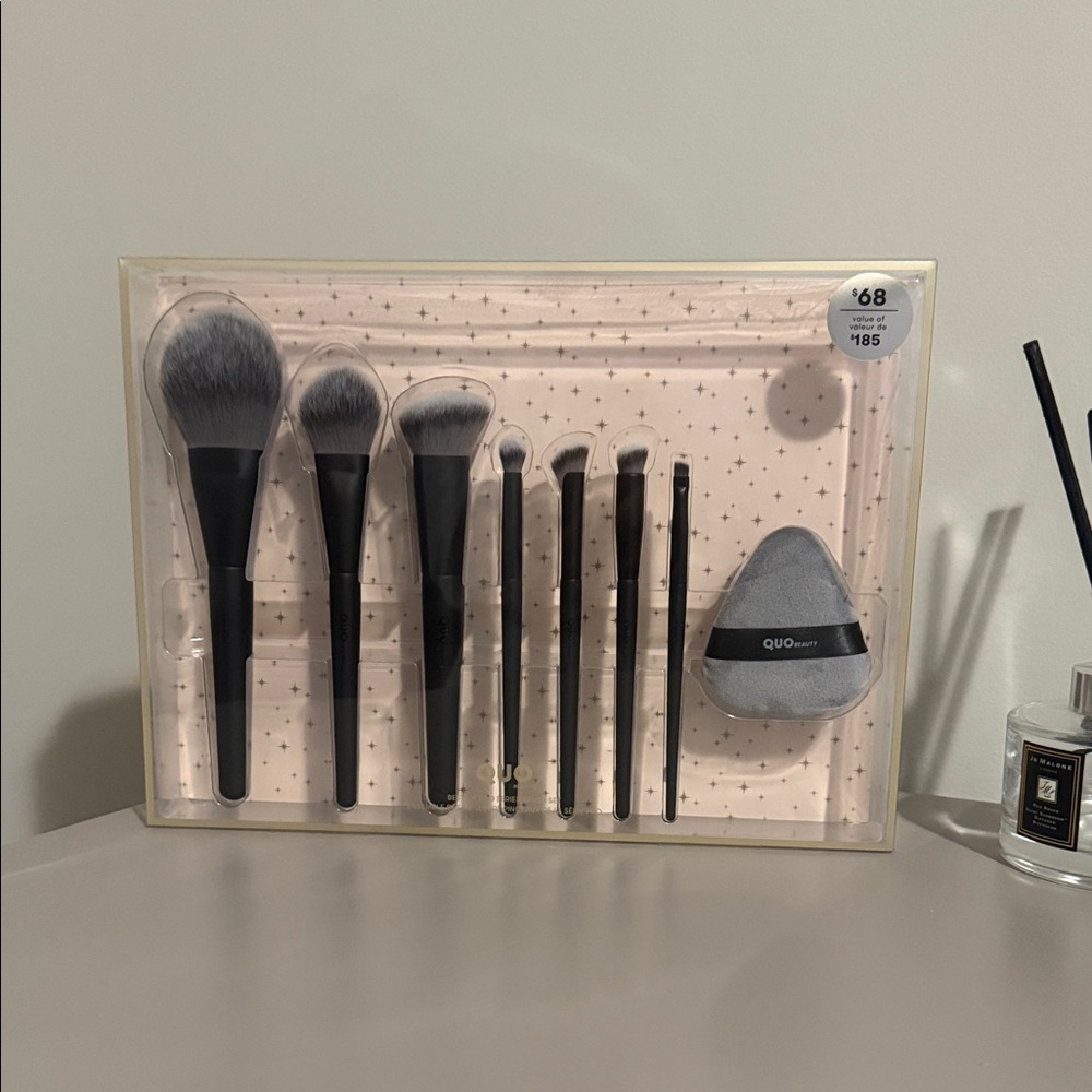 All new Quo Beauty Best of Pro Series Brush Set